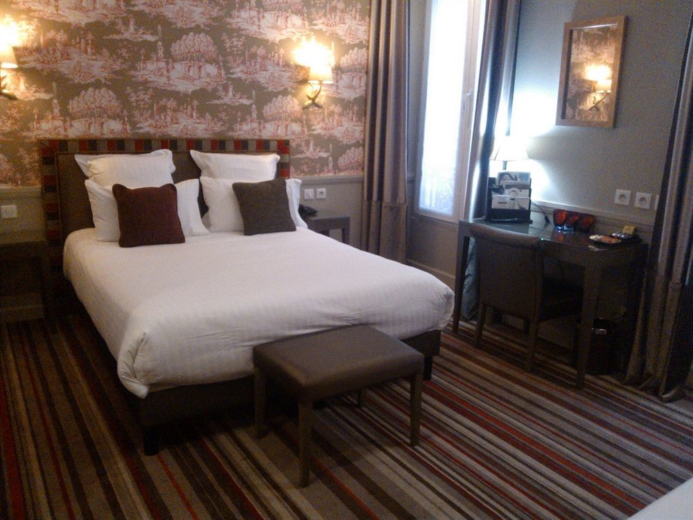 Hotel Des Comedies Париж Екстериор снимка