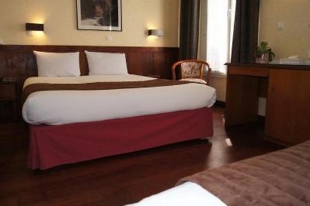 Hotel Des Comedies Париж Стая снимка